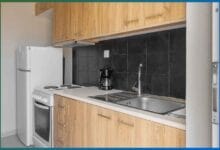 Един от практичните и ефективни избори е малкият, но удобен шкаф с мивка за кухня.